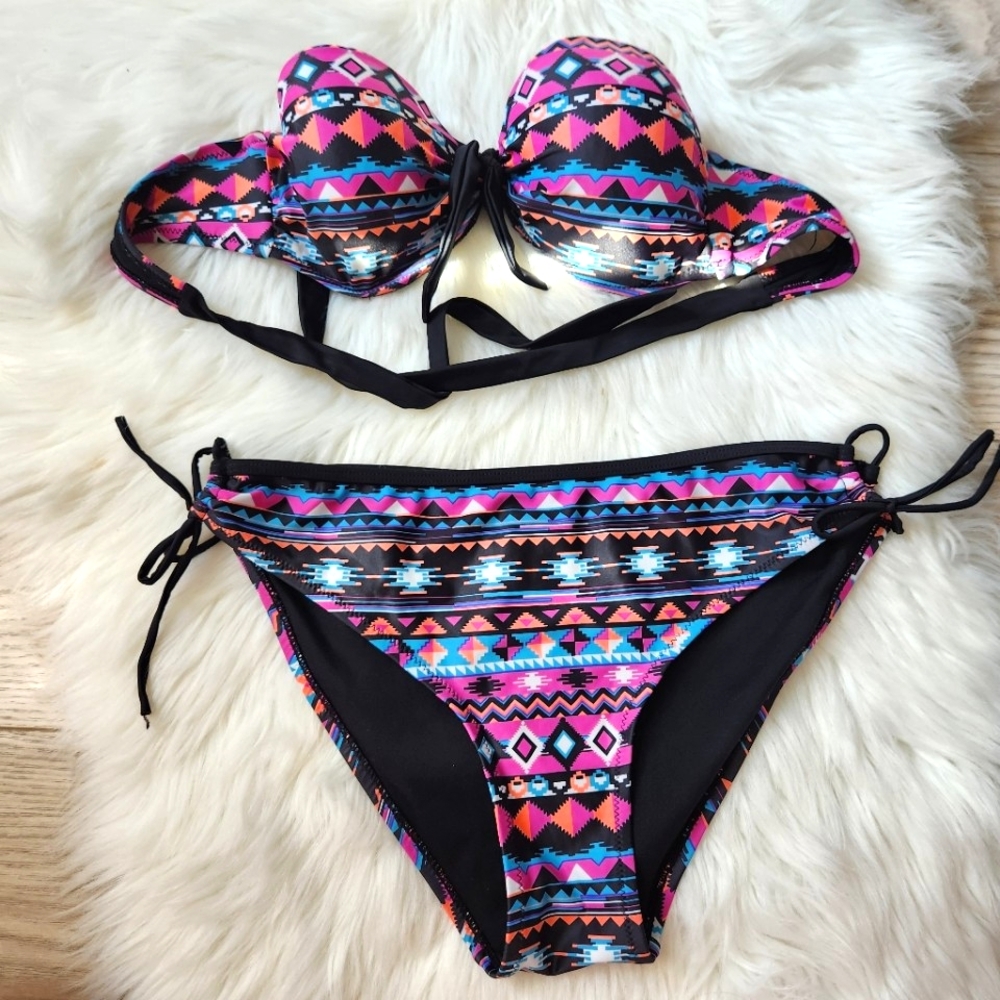 Fashion World Swimsuit Bra Briefs Sexy Bikini Multicolor Aztec Style Size L
